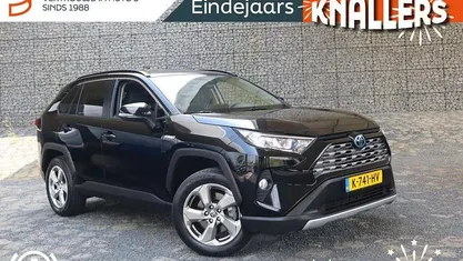 Zwart Gebruikt 2021 Toyota RAV4 Hybrid SUV | € 32.035 (Eerlijke prijs)