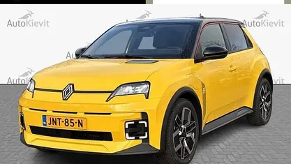 Geel Nieuw 2025 Renault R5 Komfort Hatchback | € 31.950 (Goede deal)
