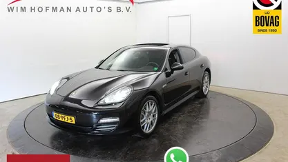 Zwart Gebruikt 2011 Porsche Panamera Sedan | € 33.741 (Eerlijke prijs)