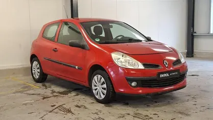 Occasion Renault Clio II 75 PK (55 kW) 2008 Hatchback