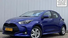 Blauw Gebruikt 2024 Toyota Yaris Hybrid Active Hatchback | € 23.400 (Eerlijke prijs)