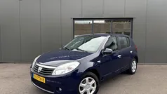 Gebruikt 2011 Dacia Sandero Lauréate Hatchback | € 2.750 (Eerlijke prijs)