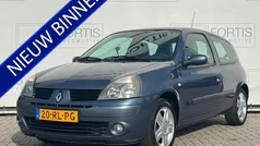 Gebruikt 2005 Renault Clio II Hatchback | € 1.950 (Eerlijke prijs)