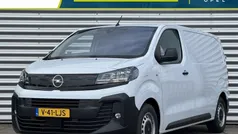 Wit Nieuw 2025 Opel Vivaro-e Combi Van | € 33.900 (Goede deal)