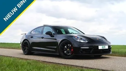 Zwart Occasion 2019 Porsche Panamera Sport Sedan | € 97.450 (Eerlijke prijs)
