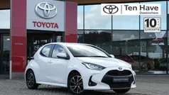 Wit Gebruikt 2023 Toyota Yaris Hatchback | € 22.900 (Eerlijke prijs)