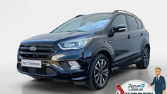 Absolute black (donker zwart) Gebruikt 2018 Ford Kuga ST-Line SUV | € 15.440 (Eerlijke prijs)