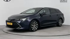 Blauw metallic Gebruikt 2021 Toyota Corolla Stationwagen | € 23.445 (Eerlijke prijs)