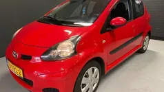 Rood Gebruikt 2010 Toyota Aygo Comfort Hatchback | € 4.499 (Eerlijke prijs)