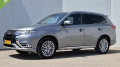 Grijs Gebruikt 2020 Mitsubishi Outlander Intense+ SUV | € 25.485 (Eerlijke prijs)