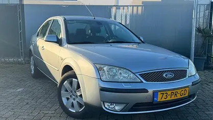 Occasion Ford Mondeo 125 PK (91 kW) 2004 Grijs (metallic) Sedan