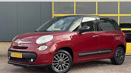 Rood Occasion 2013 Fiat 500L Lounge MPV | € 5.950 (Eerlijke prijs)