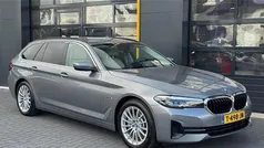 Grijs Gebruikt 2023 BMW 530e Basis Stationwagen | € 39.900 (Goede deal)