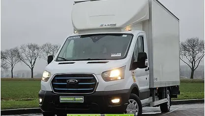 Occasion 2025 Ford E-Transit Van | € 49.850 (Eerlijke prijs)