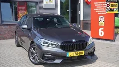 Grijs Gebruikt 2020 BMW 118 Executive Hatchback | € 21.495 (Eerlijke prijs)