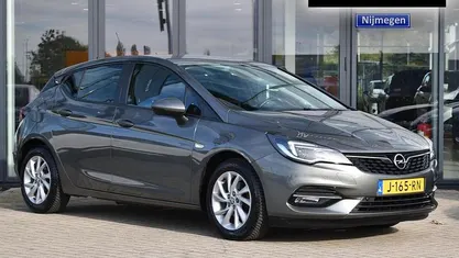 Gebruikt 2020 Opel Astra Business Edition Hatchback | € 12.895 (Eerlijke prijs)