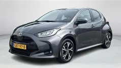 Grijs Gebruikt 2024 Toyota Yaris Hybrid Edition Hatchback | € 23.945 (Eerlijke prijs)