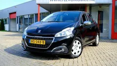 Zwart Gebruikt 2015 Peugeot 208 Hatchback | € 6.350 (Eerlijke prijs)