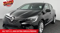 Gebruikt 2022 Renault Clio V Intens Hatchback | € 17.195 (Eerlijke prijs)