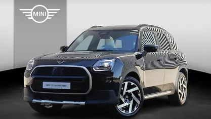 Zwart Occasion 2025 Mini Countryman Favoured SUV | € 45.900 (Eerlijke prijs)