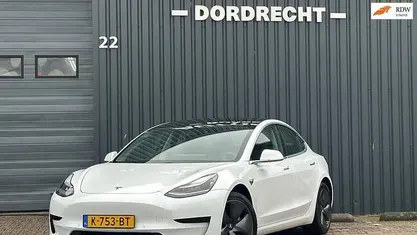 Occasion 2020 Tesla Model 3 Standard Range Sedan | € 16.745 (Eerlijke prijs)