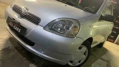 Occasion 2002 Toyota Yaris Luna Sedan | € 3.499 (Eerlijke prijs)