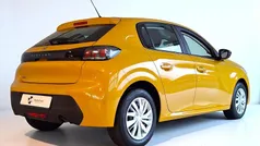 Geel Gebruikt 2022 Peugeot 208 Active Hatchback | € 14.940 (Goede deal)