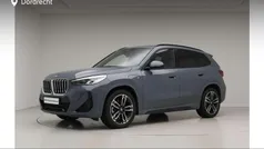 Cape york grun (groen metallic) Gebruikt 2023 BMW X1 Shadowline SUV | € 46.895 (Eerlijke prijs)