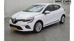 Wit Gebruikt 2020 Renault Clio V Intens Hatchback | € 12.600 (Eerlijke prijs)