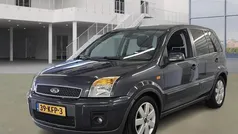 Grijs, metallic lak Gebruikt 2009 Ford Fusion Futura MPV | € 5.999 (Eerlijke prijs)