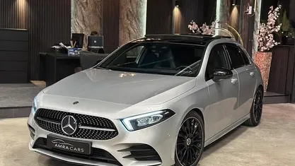 Gebruikt 2020 Mercedes A200 Premium Plus Hatchback | € 23.750 (Eerlijke prijs)