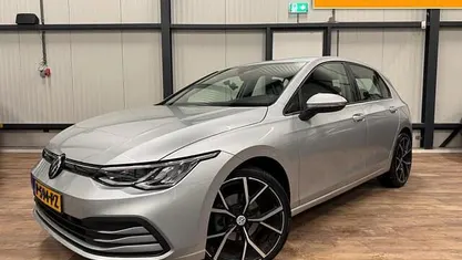 Occasion 2020 VW Golf VIII Hatchback | € 15.990 (Eerlijke prijs)