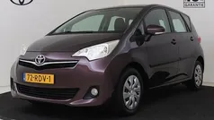 Paars mica Gebruikt 2011 Toyota Verso-S MPV | € 7.950 (Eerlijke prijs)