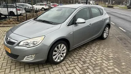 Occasion 2011 Opel Astra Cosmo Hatchback | € 2.795 (Goede deal)