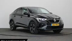 Zwart Gebruikt 2022 Renault Arkana R.S. SUV | € 26.740 (Eerlijke prijs)