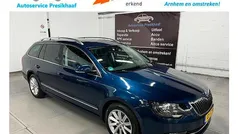 Blauw Gebruikt 2015 Skoda Superb Stationwagen | € 10.995 (Goede deal)