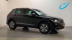 Zwart Gebruikt 2022 VW Tiguan Business+ SUV | € 30.450 (Super prijs)
