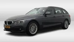 Grijs Gebruikt 2018 BMW 318 Executive Stationwagen | € 12.000 (Super prijs)