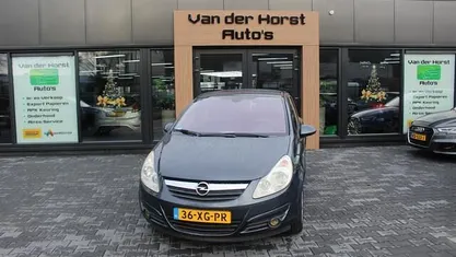 Grijs Gebruikt 2007 Opel Corsa Business Hatchback | € 1.750 (Goede deal)