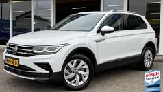 Wit Gebruikt 2021 VW Tiguan Elegance SUV | € 33.950 (Eerlijke prijs)
