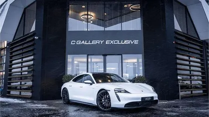 Occasion Porsche Taycan Performance Package 319 kW (435 PK) 2021 Sedan