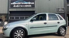 Groen Gebruikt 2001 Opel Corsa Hatchback | € 1.299 (Eerlijke prijs)