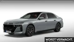 Gebruikt 2025 BMW 750e Comfort Edition Sedan | € 114.900 (Eerlijke prijs)