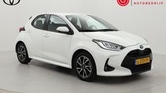 Wit Gebruikt 2021 Toyota Yaris Hybrid Hatchback | € 20.999 (Eerlijke prijs)
