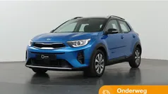 , metallic lak Gebruikt 2021 Kia Stonic SUV | € 19.935 (Eerlijke prijs)