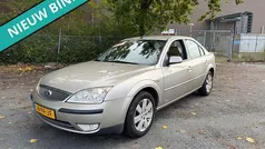 Beige Gebruikt 2004 Ford Mondeo Ghia Sedan | € 1.599 (Goede deal)