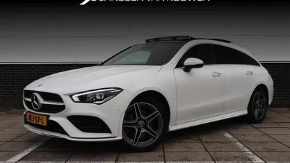Wit Gebruikt 2022 Mercedes CLA250e Shooting Brake AMG line Stationwagen | € 32.945 (Eerlijke prijs)