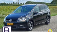 Zwart Gebruikt 2019 VW Sharan Exclusive MPV | € 27.245 (Goede deal)