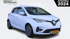 Blanc glacier 369 Gebruikt 2020 Renault Zoe Intens Hatchback | € 13.445 (Eerlijke prijs)