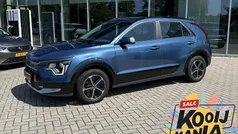 Mineral blue Gebruikt 2024 Kia Niro SUV | € 33.900 (Eerlijke prijs)